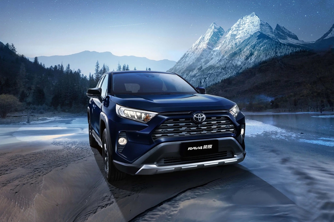Compact RAV4 Toyota SUV à essence 2.0L 2.5L Moteur FWD AWD 5 sièges
