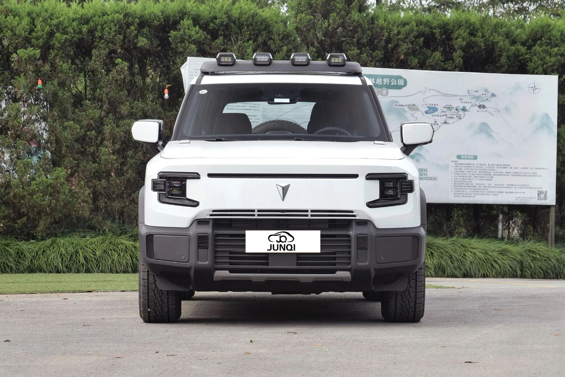 Découvrez l'avenir de la mobilité durable avec la voiture électrique Changan, le DeepBlue Shenlan G318
