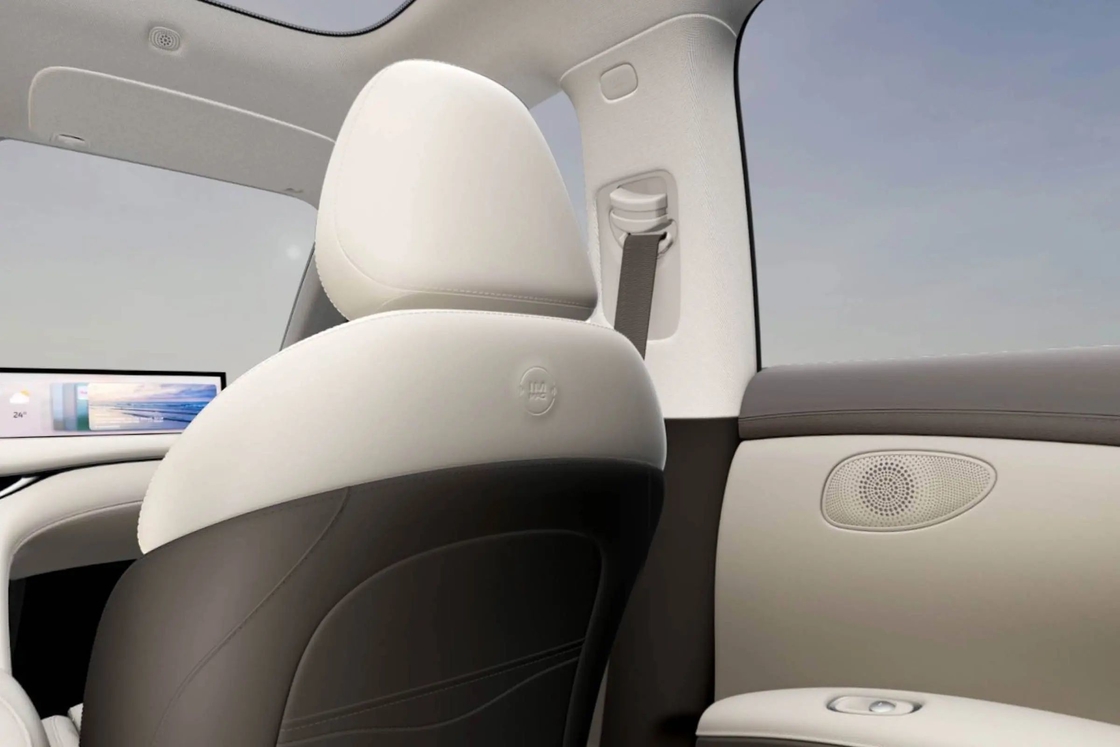 5 sièges IM Voiture électrique à traction intégrale Zhiji LS6 SUV moyen et grand