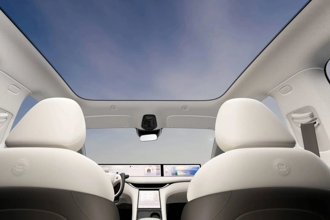Zhiji LS6 IM voiture électrique 4 portes 5 sièges SUV 760km Long Range Nouvelle énergie voiture électrique