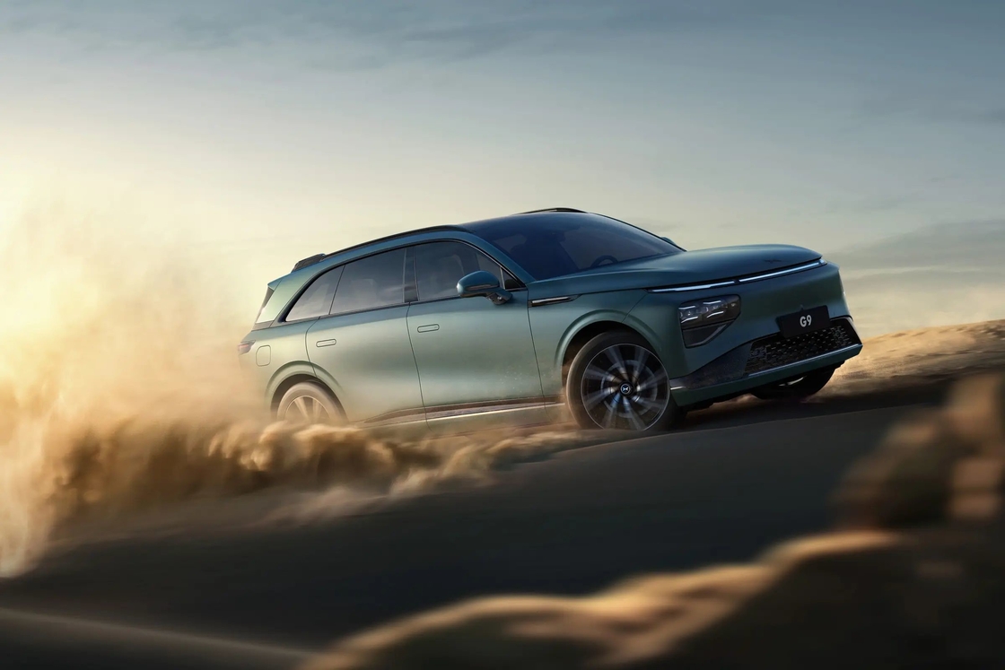 Xpeng G9 SUV électrique pur Moyen à Grand 5 portes 5 places Electric Crossover Xiaopeng Voiture électrique