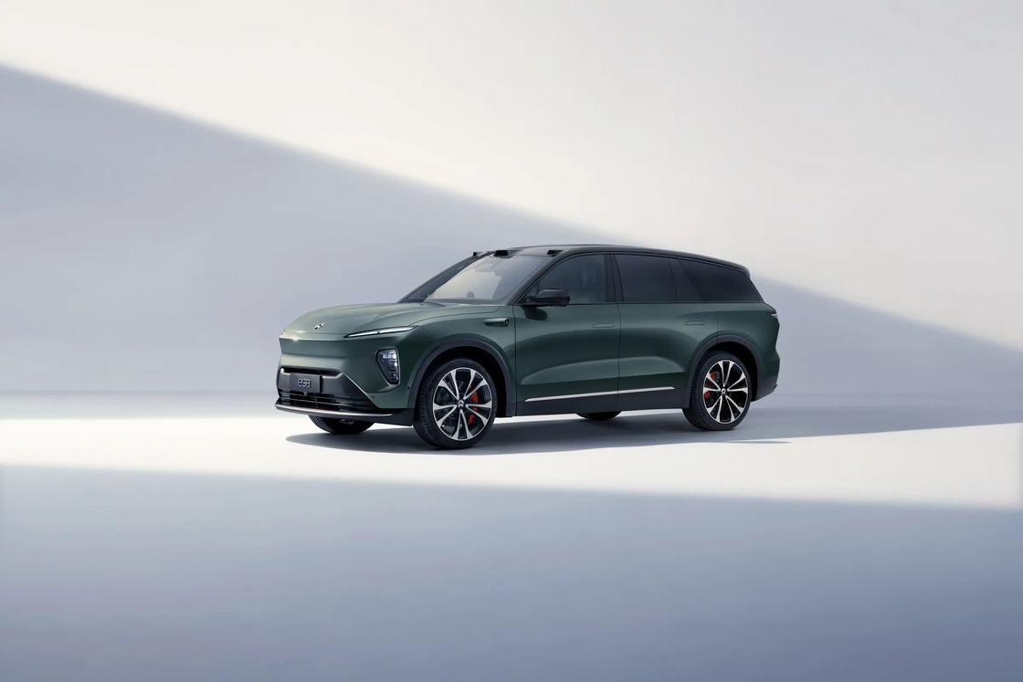 Découvrez l'avenir de la mobilité avec le SUV électrique NIO ES8