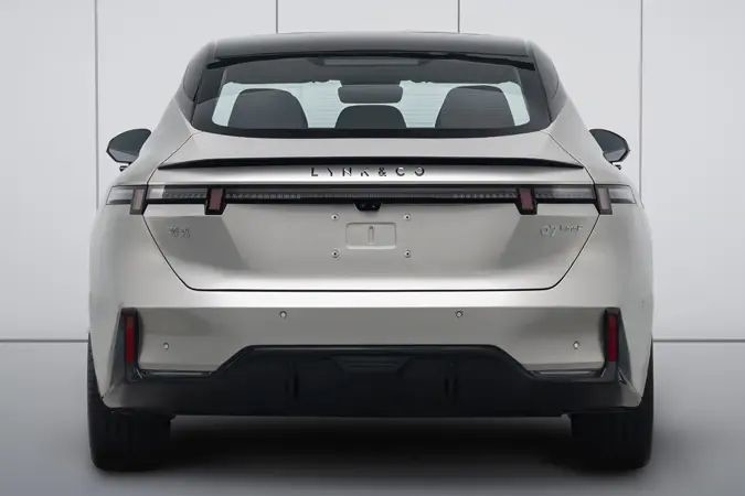 La Lynk Co 07 est le mélange parfait de performance et de durabilité pour la vie urbaine