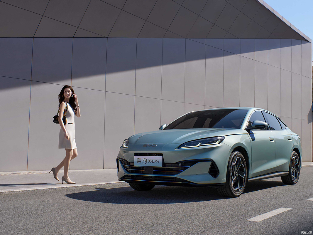 Vitesse maximale 180km/h BYD Electric Car Seal 06 taille moyenne Plug In Hybrid Electric Car