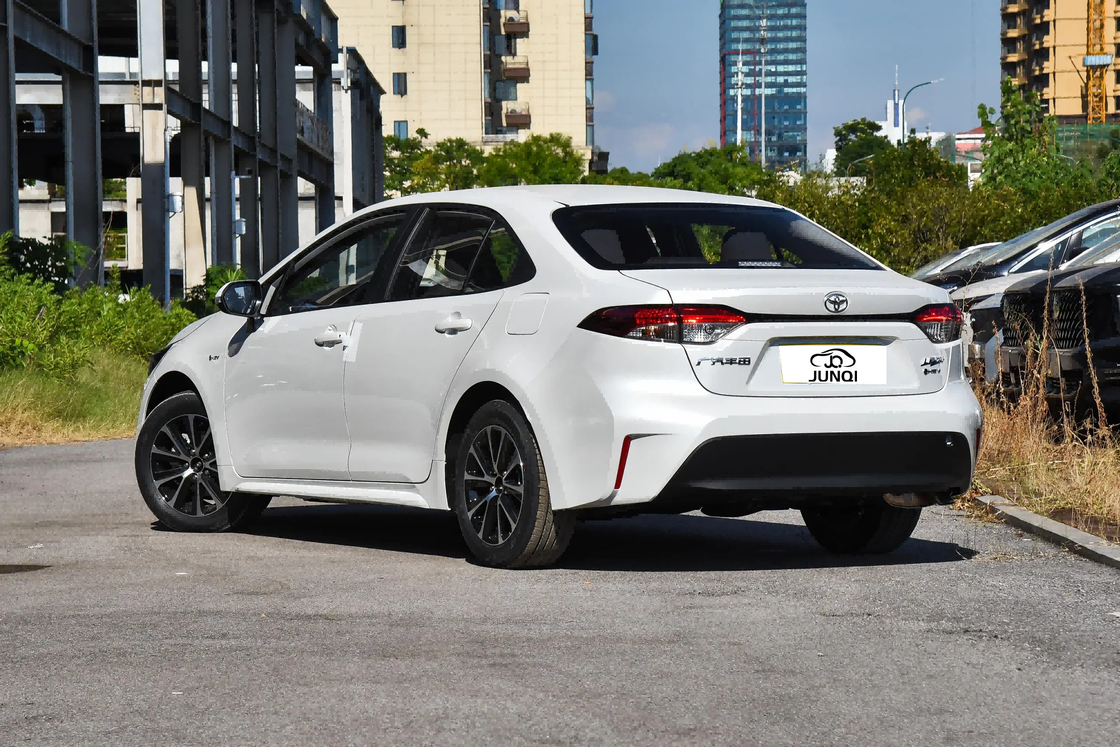 Sédane Type Toyota voiture électrique 101KW 1.8L 98HP L4 moteur hybride