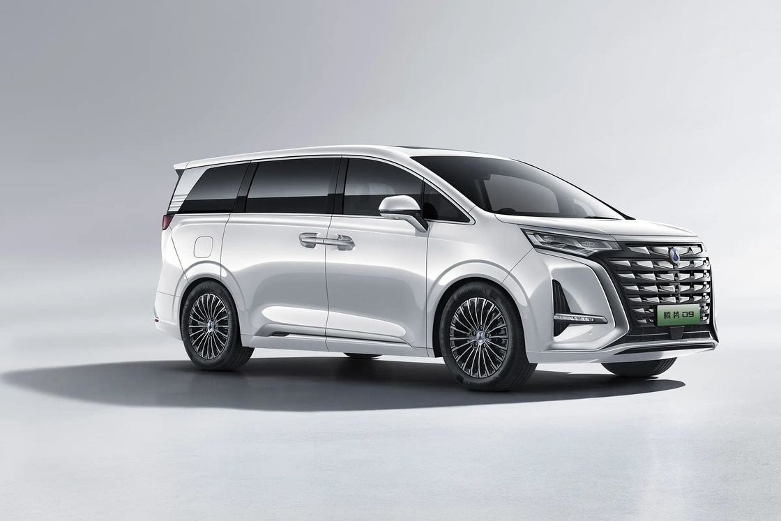 Découvrez le prochain niveau de luxe et de performance avec le BYD Electric Car tengshi D9