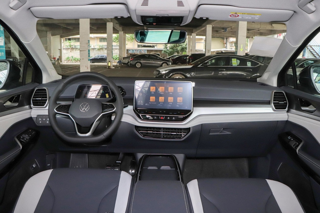 Volkswagen ID6 SUV électrique 7 places pour le confort et l'espace de FAW Volkswagen