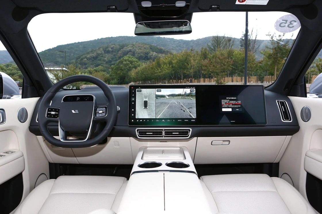 5 portes 6 places L8 Lixiang voiture électrique SUV à gauche avec une autonomie de 800 km