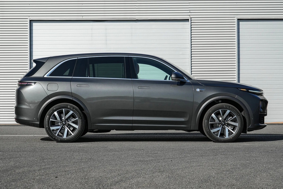 Découvrez l'idéal L7 Lixiang voiture électrique avec un intérieur de luxe et des caractéristiques de haute technologie Idéal L7 2024 Pro / Max / Ultra Edition Idéal Auto