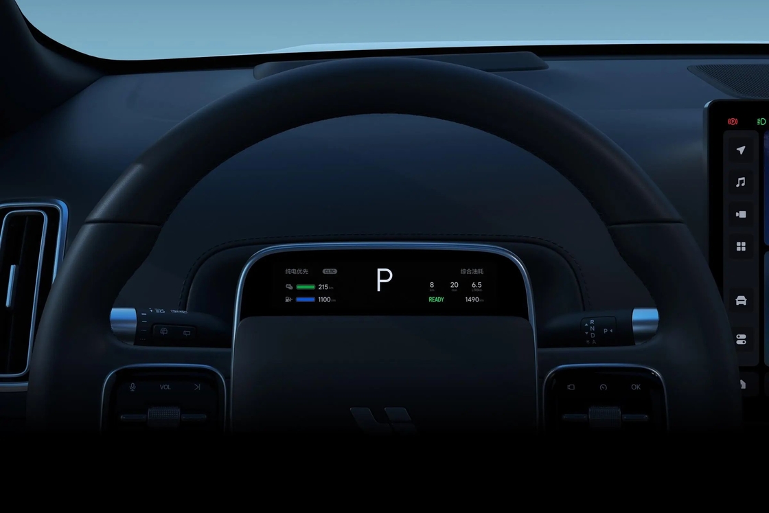 Configurations haut de gamme Lixiang voiture électrique Idéal L7 avec réfrigérateur de voiture et téléviseur LCD