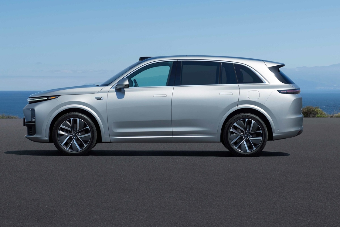 400 km Autonomie 180 km/h Lixiang L7 voiture électrique pour le SUV moyen et grand par l'idéal Auto