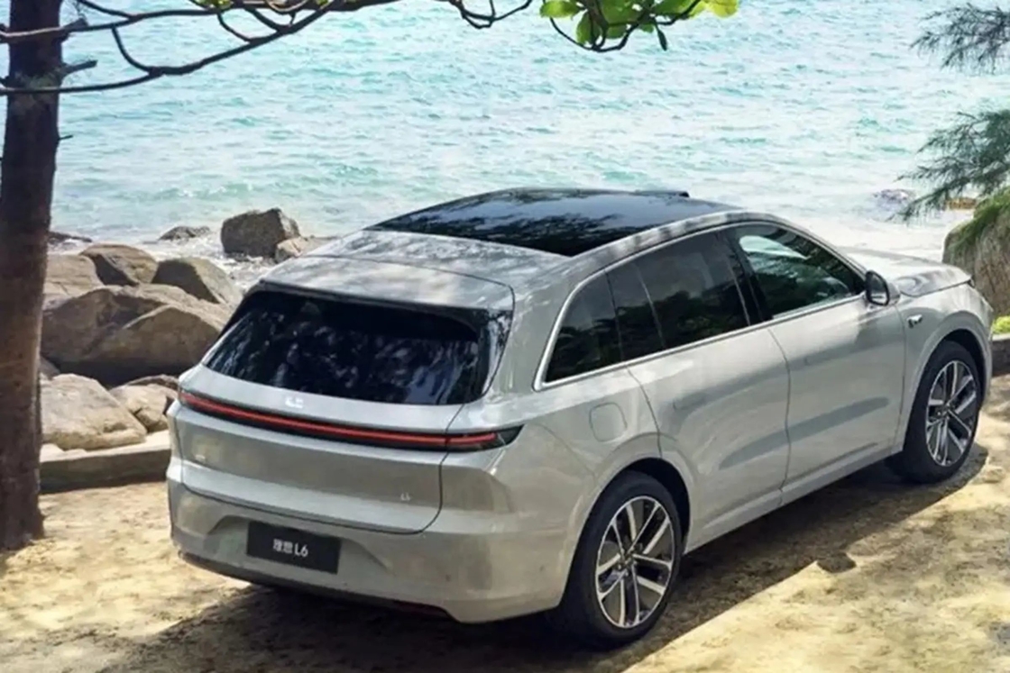 LixiangL6 SUV de haute performance avec 1,5 tonnes d'amplificateur de portée et 1390 km d'autonomie et solutions de transport pour le monde entier