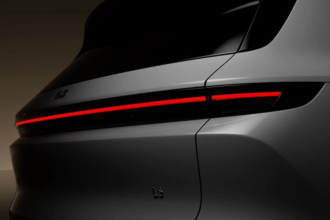 Lixiang Electric Car L6 SUV haut de gamme avec 1,5 tonnes d'amplificateur et 1390 km de portée pour les acheteurs professionnels