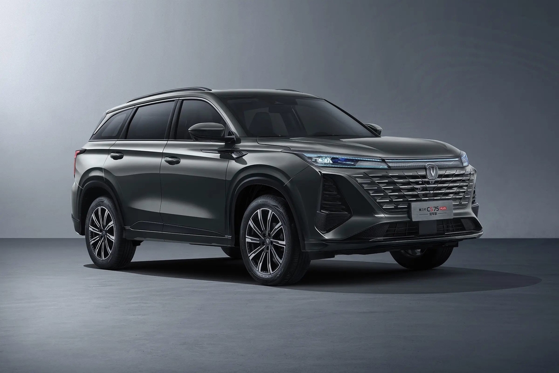 Type de carburant Changan CS75 Plus SUV noir avec 5 sièges