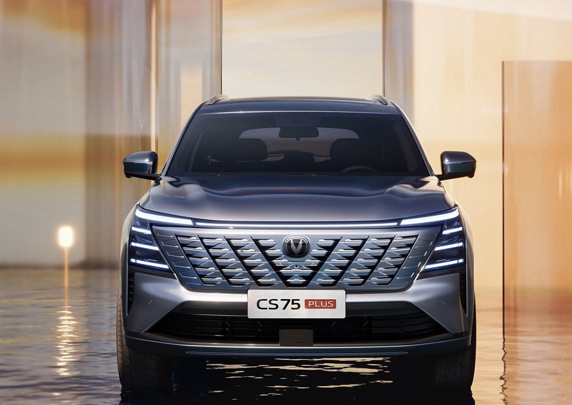 Type de carburant Changan CS75 Plus SUV noir avec 5 sièges