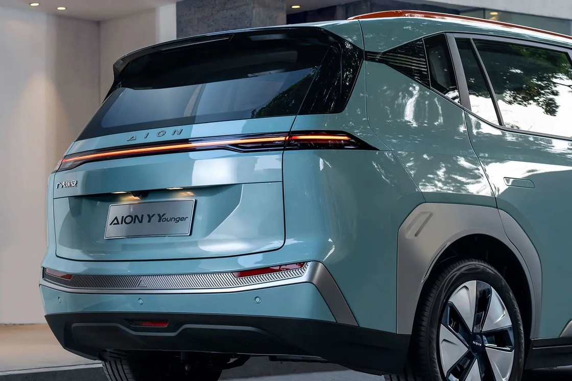 Auto électrique peu utilisée Aion Y avec l'appui d'une entreprise publique et un service après-vente garanti