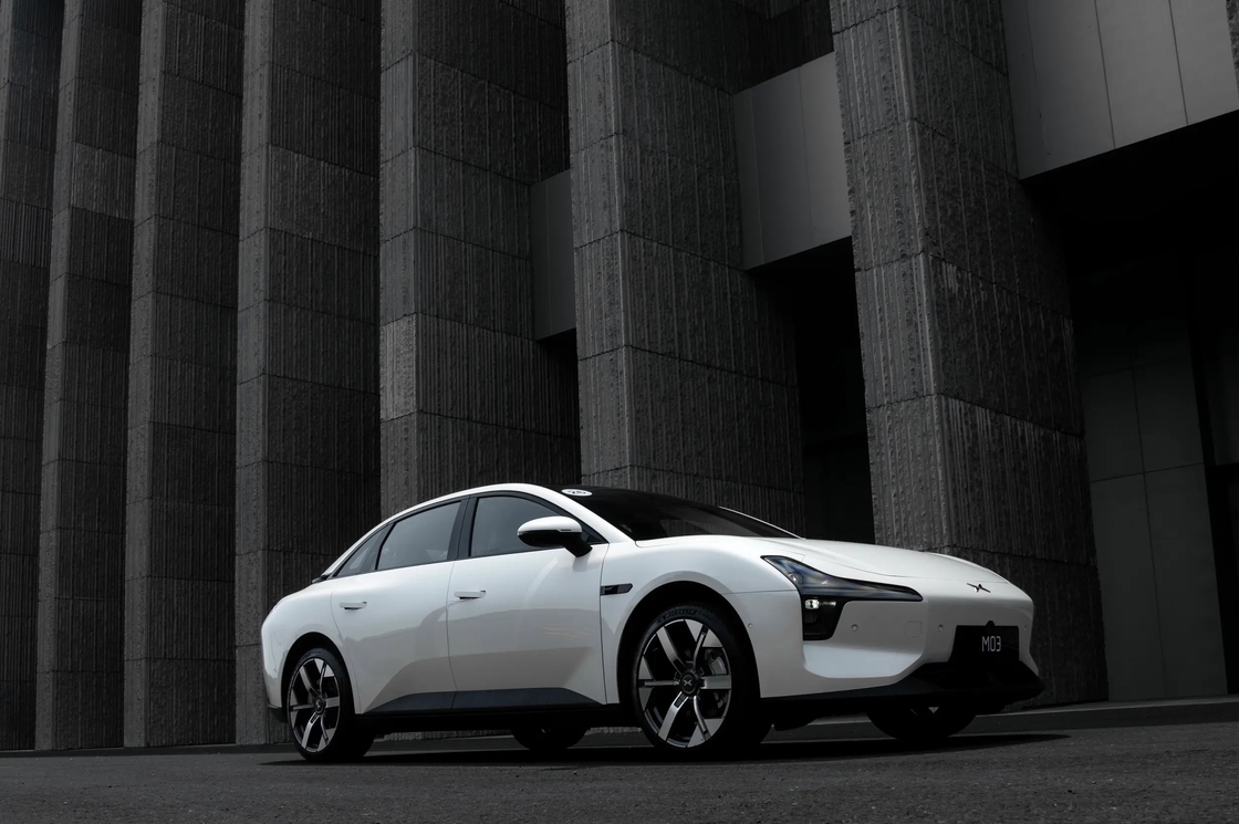 Xiaopeng Electric Car M03 Le choix idéal avec un intérieur spacieux et un système d'infodivertissement