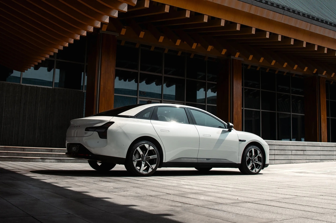Xiaopeng Electric Car M03 Le choix idéal avec un intérieur spacieux et un système d'infodivertissement