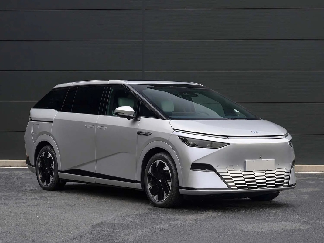 Xiaopeng X9 EV Car Pure Véhicule électrique MPV Nouvelle voiture d'occasion Véhicule d'occasion Stock Electric Car Fabricado En Chine Voiture d'occasion