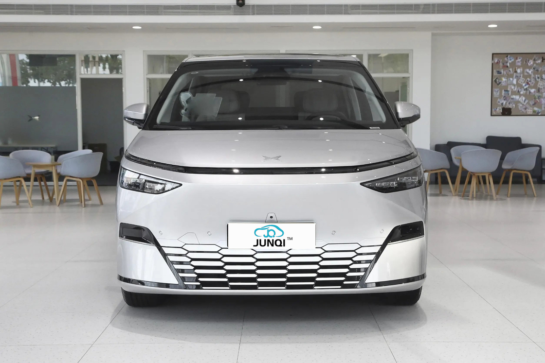 2024 Xpeng X9 MPV Pure Electric 320Ps Ultra Long Range 702 AWD 640km Pro Max avec le véhicule X9 New Energy