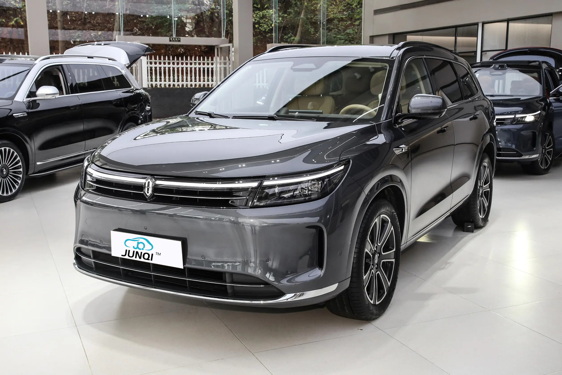 2024 AITO M7 1.5T à traction arrière Plus version 5 places 240km véhicules automobiles voiture utilisée2024 AITO M7 Range étendu Voiture hybride 5 portes 5 places 6 places SUV moyen et grand RDW 4DW smart ne