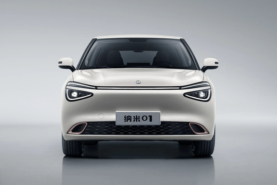Auto 4 sièges Dongfeng Nami Box véhicule à énergie neuve 4 roues voiture électrique véhicules pour adultes fabriqués en Chine Ev Voiture à grande vitesse 100km/h