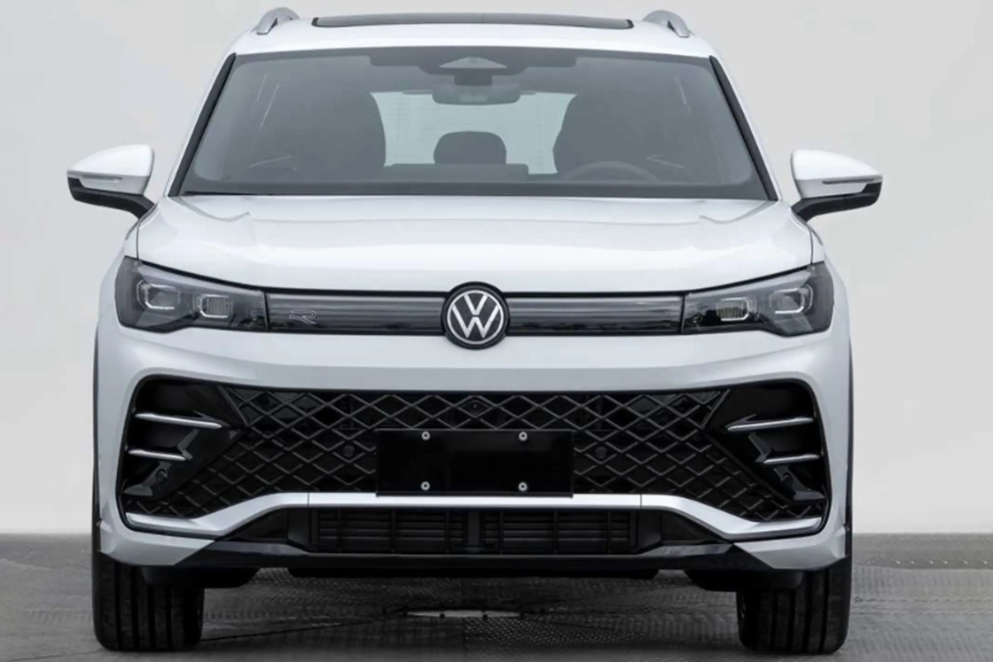 Volkswagen Tiguan L 2024 330tsi à deux roues motrices R-Line Dragon Edition SUV à essence.