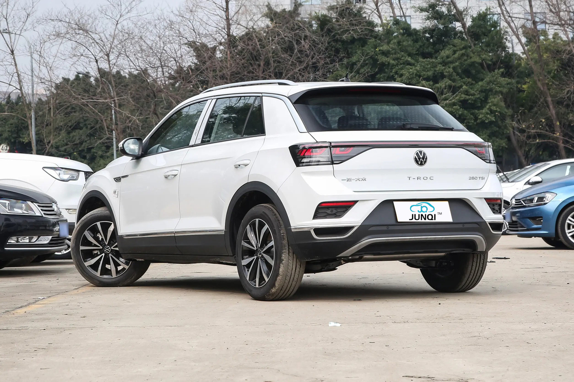 VOLKSWAGENs T-ROC 2024 2025 300TSI DSG 2WD STARLIGHT Nouveau SUV compact à l'essence BEAUCOUTE voiture à essence fabriquée en Chine en stock