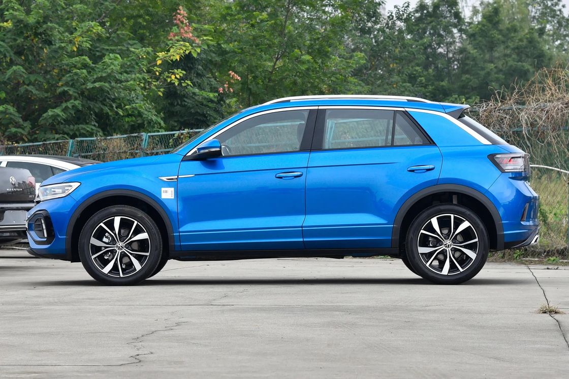 Vente à chaud Volkswagen TROC 2024 Nouvelle voiture haute performance à prix abordable SUV compact de luxe 1.4T Véhicule à essence Grande capacité