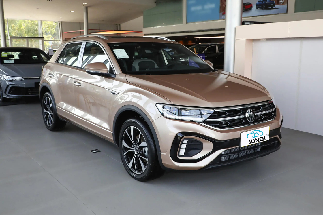 VOLKSWAGENs T-ROC 2024 2025 300TSI DSG 2WD STARLIGHT Nouveau SUV compact à l'essence BEAUCOUTE voiture à essence fabriquée en Chine en stock