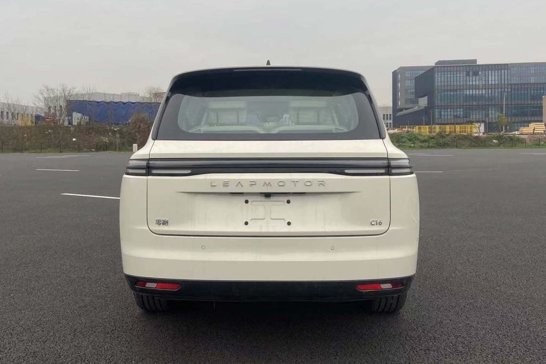 Leapmotor Electric Car Zero Run C16 2024 Range étendu 200 Édition de conduite intelligente pour les marchés nationaux