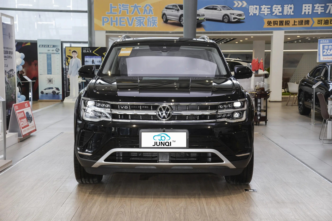 Fabriqué en Chine 2024 Volkswagen Touron véhicule à essence 0km voitures d'occasion dernière version de carburant en stock