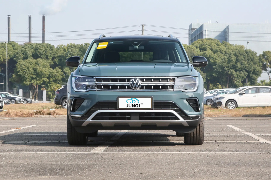 Fabriqué en Chine 2024 Volkswagen Touron véhicule à essence 0km voitures d'occasion dernière version de carburant en stock