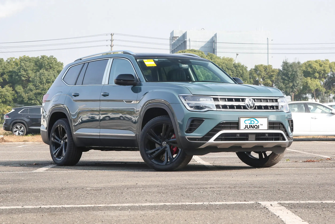 SUV moyen et grand Volkswagen Benzine Car Tuon 330TSI Avec moteur 2.0T 220HP L4 et double embrayage à 7 vitesses